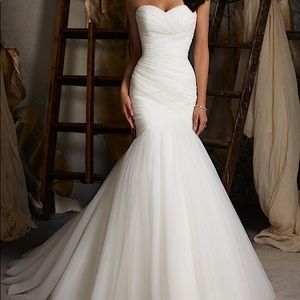 Mermaid Style Wedding Dress